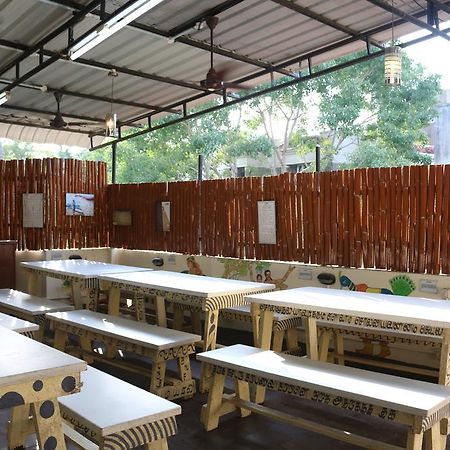 Elements Hostel Chennai Exterior foto